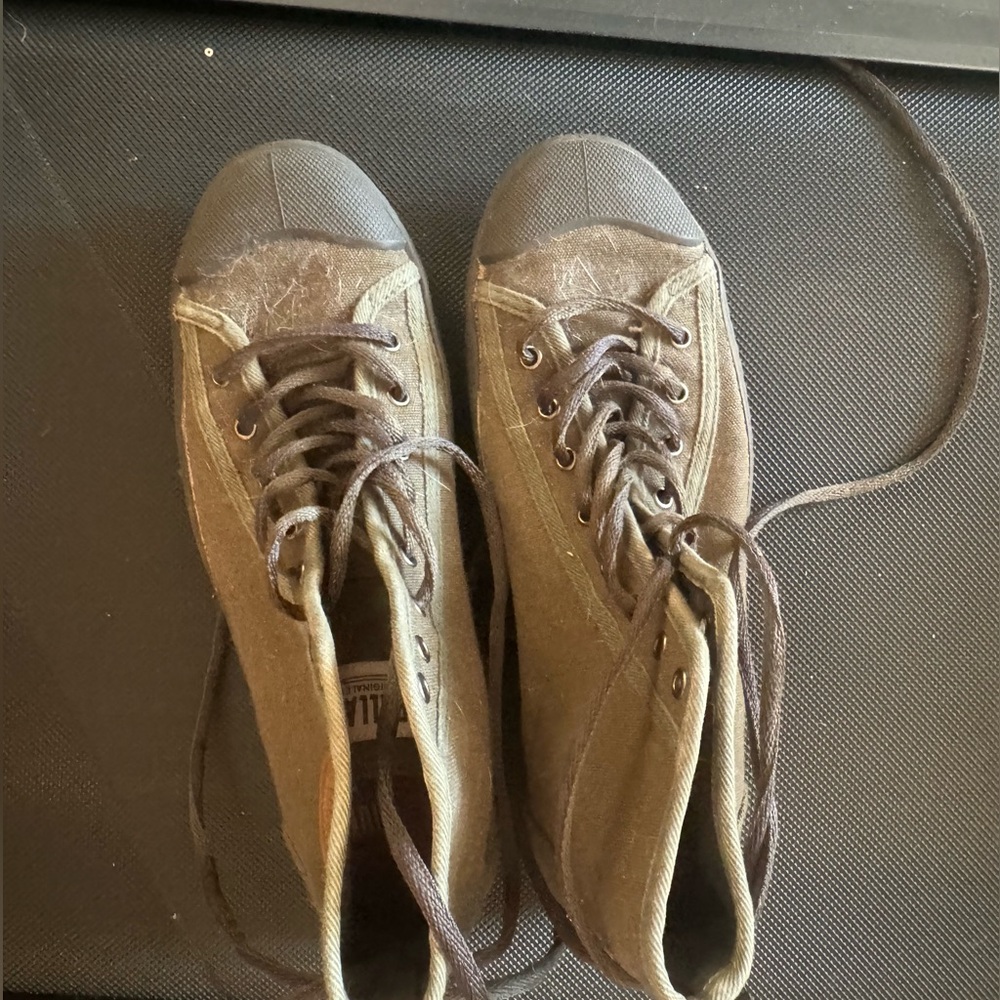 Palladium high tops in army green wrap laces